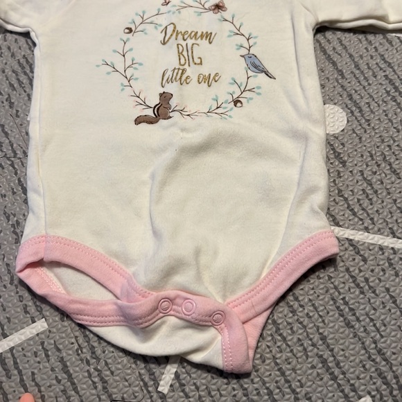 HB longsleeve onsies x3- US 0-3 - Picture 9 of 10